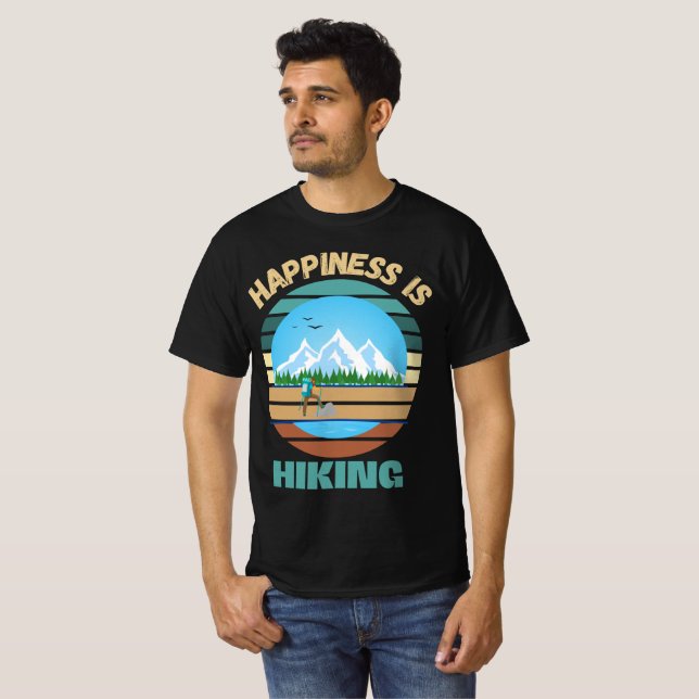 LYCKA ÄR VANDRING T SHIRT (Hel framsida)