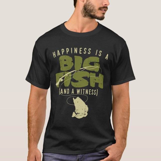 Lycka Fiskvittnet Big Fisherman Vinkel T Shirt (Framsida)