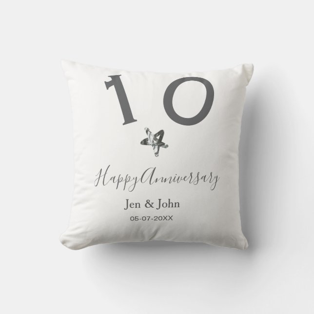 Lycka till 10-årsdag namn datum grå metall stjärna kudde (Framsida)