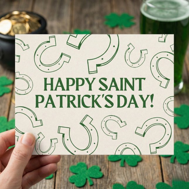 Lycka till på St Patricks dag Minimalistisk grön h Vykort (Skapare uppladdad)
