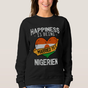 Lyckan Är Att Vara Gift Med En Nigerisk Fru Make T Shirt