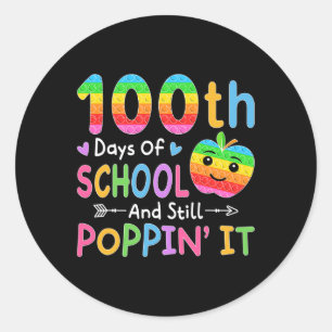 Lycklig 100 dagar i skolan och fortfarande poppin runt klistermärke