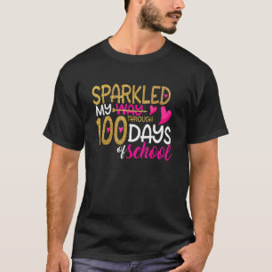 Lycklig 100 dagar sparklad min väg till 100 dagar t shirt