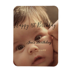 Lycklig 1-årsdag namn foto datum stilfullt kalligr magnet