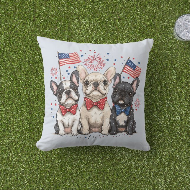 Lycklig 4:e juli Fransk Bulldog Kudde (Gräs)