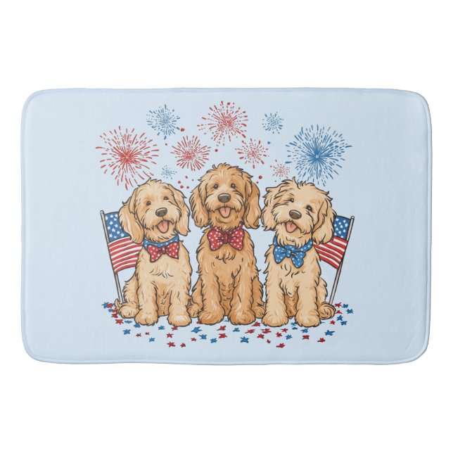 Lycklig 4 juli Goldendoodle Hundar Fireworks Badrumsmatta (Framsidan)