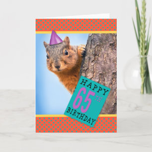 Lycklig 65e Birthday Cute Squirrel i Party Hat Helgkort