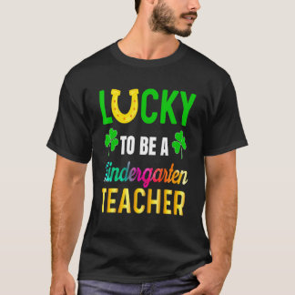 Lycklig att vara en förskolelärare  Saint Patrick' T Shirt