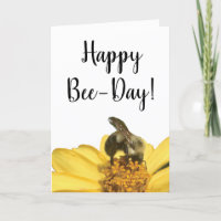 Lycklig Bi-Dag gulligt bi på blommafotofödelsedag