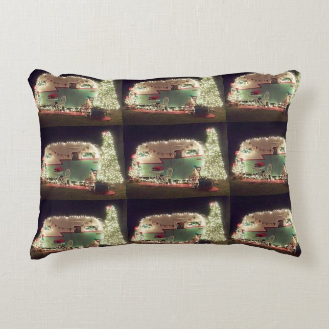 ***LYCKLIG CAMPER*** PILLOW BLACK BAK PRYDNADSKUDDE (Framsidan)
