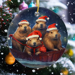 Lycklig Capybara jul Julgransprydnad Keramik<br><div class="desc">Den här designen kan vara personlig om du väljer Redigera design. Du kan också överföra till andra objekt. Kontakta mig på colorflowcreations@gmail.com eller använda alternativet chatta överst på sidan om du vill ha den här designen på en annan produkt eller behöver hjälp. Se mer av mina design eller följ mig...</div>
