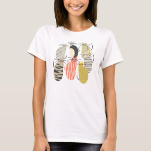 Lycklig Cats Whimsical Illustration T-shirt
