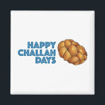 Lycklig Challah Days Chanukah Hanukkah Bread Loaf Magnet<br><div class="desc">Med en originalmarkör illustrerar du en limpa med utmanahbröd,  med LYCKLIG CHALLAH DAYS i ett blått teckensnitt. Underbar för Hanukkah-gåva-ge! Denna illustration finns även på andra produkter. Ser du inte vad du är tittar för? Behöver du hjälp med anpassning? Kontakta Rebecca för att få något designat bara för dig.</div>