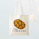 Lycklig Challah Days Hanukkah Chanukah Helgdag Bre Tygkasse<br><div class="desc">Har en originalmarkörillustration av en limpa med braided utmanah-bröd,  med LYCKLIG CHALLAH DAYS i ett roligt-typsnitt. Underbar för Hanukkah! Denna illustration finns även på andra produkter. Ser du inte vad du är tittar för? Behöver du hjälp med anpassning? Kontakta Rebecca för att få något designat bara för dig.</div>