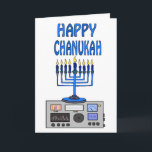Lycklig Chanukah Ham Radio Greeting Card Helgkort<br><div class="desc">Här är ett Chanukah-kort för judiska polacker att skicka till sina kamrater,  vänner eller familj. Du kan anpassa detta med ditt namn och din anropssignal. Du kan också ändra insidan av hälsning om du vill att kortet ska ha ett annat meddelande. (Vi har en 9-ljusmenorah för Chanukah.)</div>