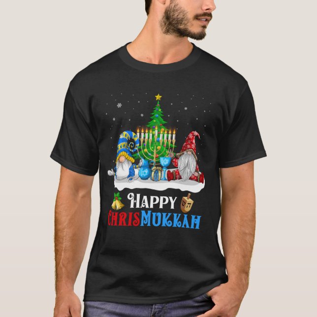 Lycklig Chrismukah Gnomes jul och Hanukkah T Shirt (Framsida)