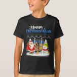 Lycklig Chrismukah Jewish jul Hanukkah T Shirt<br><div class="desc">Santa Boys Kids Youth Manar. Den märkliga Humor-grafiktummen för dem som tror på Jultomten,  kärlek,  Hjort,  Reindeer,  Elf,  Elves,  sjunger sång,  party dekorationer,  träd,  hatt...  Den här julfesten med Graphic är en underbar julklapp</div>