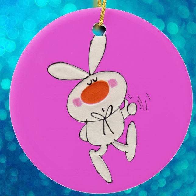 Lycklig Dancing Cute White Rabbit Julgransprydnad Keramik (Cute white bunny big orange nose bow tie on bright pink hanging Easter ornament.)