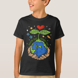 Lycklig Earth Day 2024 Spara Vår planet Cute Earth T Shirt