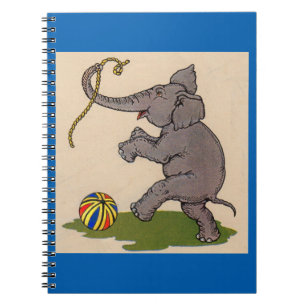 lycklig elefant leker med rep och boll anteckningsbok