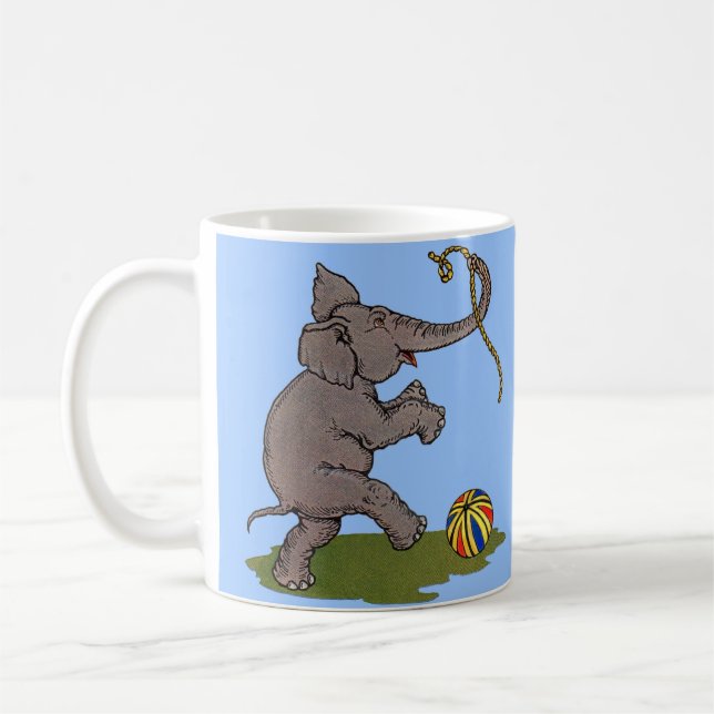 lycklig elefant leker med rep och boll kaffemugg (Vänster)