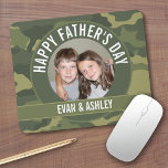 Lycklig Fars dag - Grönten Fotokamouflage Musmatta<br><div class="desc">Innehåller kamouflage-gröntar och oliv grönt bakgrund. En perfekt gåva till pappa eller farfar. Om du sitter i karantän är det här ett roligt-projekt att göra och belysa någons dag. Skicka en roligt Pappa Day hälsning med en bild och anpassad mall. Bäst resultat får du om du användor ett fyrkantigt beskärt...</div>