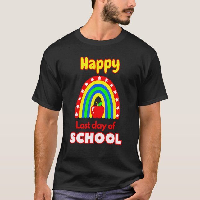 Lycklig förra dagen i Student Apple Teacher S T Shirt (Framsida)