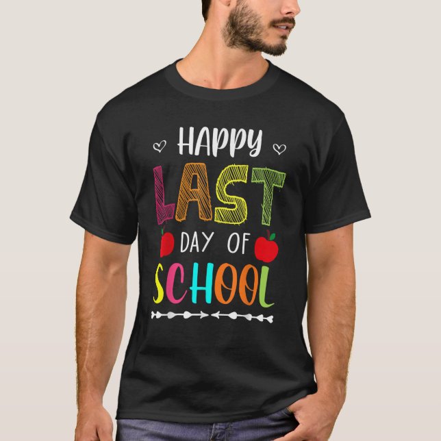 Lycklig förra dagen: Lärarfrid för sommarbrasslare T Shirt (Framsida)