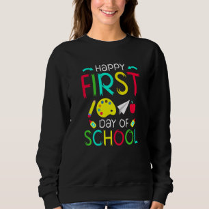 Lycklig första dag i Back to school före K Tea i T Shirt