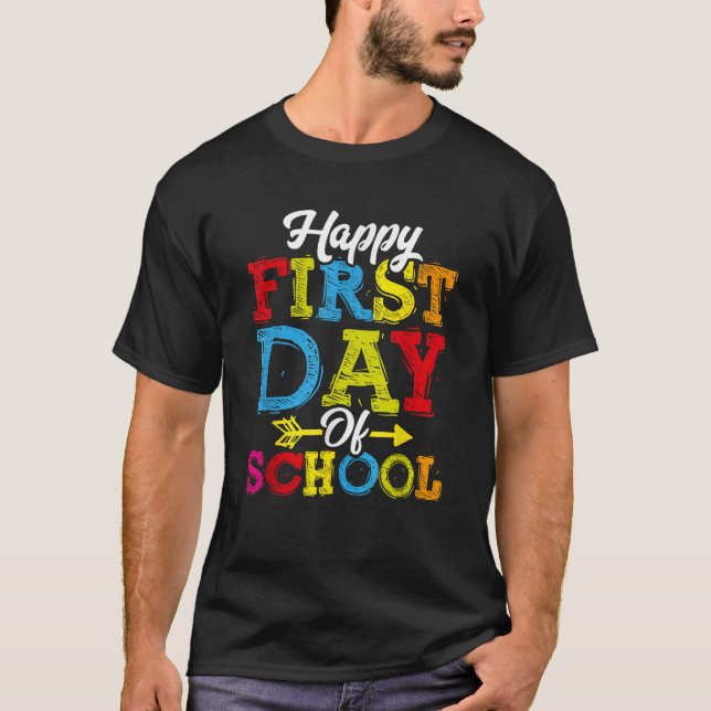 Lycklig första dagen för skolskeppslärare Studente T Shirt (Framsida)