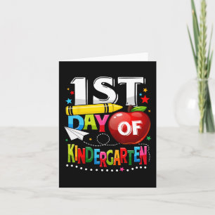 Lycklig Första dagen i Kindergarten Lärares Roligt Kort