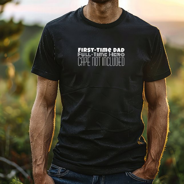 Lycklig första Far-dagen, vita brev humor T Shirt (Skapare uppladdad)