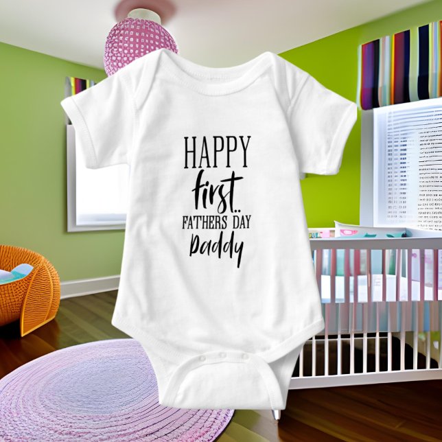 Lycklig första Fars dag ord art Baby Bodykostdräkt T Shirt (Skapare uppladdad)