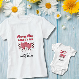 Lycklig första Mamma dag med hjärta och Baby Namn T Shirt