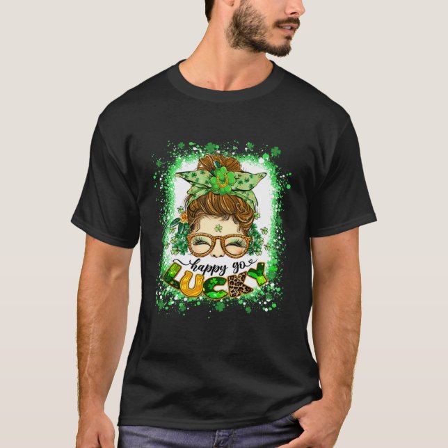 Lycklig go Lucky Messy Bun Girl Irish St Patricks  T Shirt (Framsida)