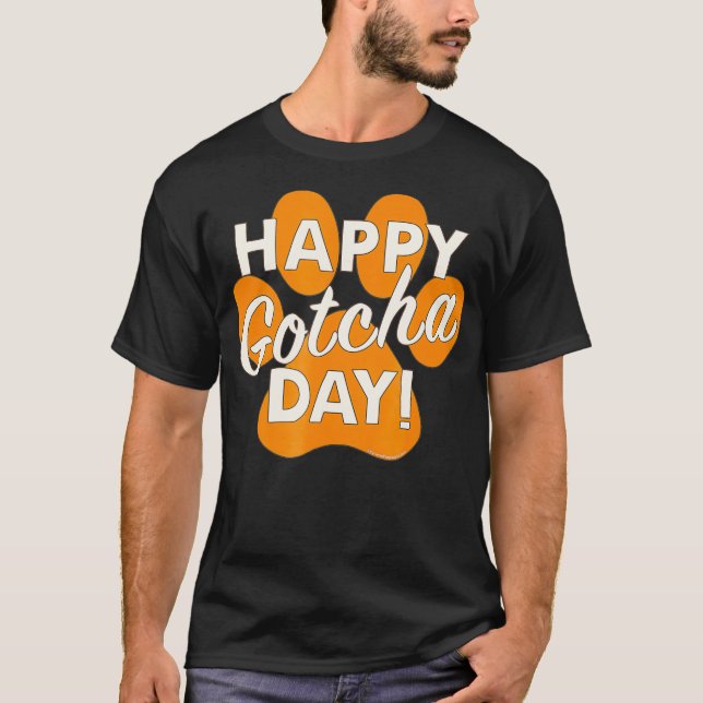 Lycklig Gotcha Day Orange Hund Paw Print Animal T Shirt (Framsida)