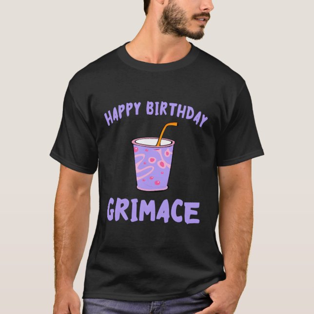 Lycklig Grimace Lila Milkshake Hbd T Shirt (Framsida)