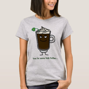 Lycklig grön klöver för irländsk kaffedrinkalk t-shirt