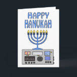Lycklig Hanukah Ham Radio Greeting Card Helgkort<br><div class="desc">Här är ett hälsningskort från Lycklig Hanukah för alla judiska polacker att skicka ut till deras familj,  vänner och andra polare den här säsongen.  Du kan anpassa detta med ditt namn och även ringa in en signal.  Och om du inte gillar innanför hälsning kan du ändra det.</div>