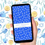 Lycklig Hanukkah Anpassningsbar Menorah Stars Träd Spara Datumet<br><div class="desc">Anpassa det digitala Hanukkah-kortet genom att lägga till din egen text över den söta bakgrunden på både framsidan och baksidan. Perfekt för visning på mobila skärm när du skickar e-post till vänner och familj. FULLT ANPASSADE! Klicka på "Anpassa" ovan om du vill redigera texten. Klicka på "Redigera med verktyg" för...</div>