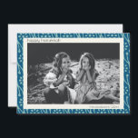 Lycklig Hanukkah Anpassningsbar Photo Blue Blommig Julkort<br><div class="desc">Boho botaniska blommor mönster i tårblått och vitt för Hanukkah,  personlig med ditt namn och din bild.</div>