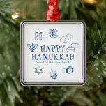 Lycklig Hanukkah-blå vita namn gynnar Julgransprydnad Metall<br><div class="desc">Lycklig Hanukkah,  anpassa namn-presenten för familjen gynnar helgdag Ornament. Lycklig Hanukkah,  Lycklig Chanukah,  Hanukkah Sameach!,  Chag Sameach! Blått och vitt</div>