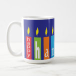 Lycklig Hanukkah Candles Mugg<br><div class="desc">Lycklig Hanukkah Candles Mugg. Ljusa, livliga, menorahljus mugg, precis i tid för din Chanukah/Hanukkah-gåva ge. Alltid roligt att fylla det med några favoritdrömmar, godis, gelt eller ... inslagna i cellofane och ett sött litet band! Njut och Lycklig Chanukah/Hanukkah! Tack för att du stannade och shoppade förbi. Ditt företag är mycket...</div>