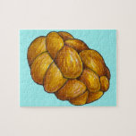 Lycklig Hanukkah Chanukah Challah Bread Loaf Pussel<br><div class="desc">Pussel har en originalillustration av en kopp bröd. Perfekt för Hanukkah! Denna illustration av Chanukah finns också på andra produkter. Ser du inte vad du är tittar för? Behöver du hjälp med anpassning? Kontakta Rebecca för att få något designat bara för dig.</div>