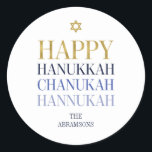 Lycklig Hanukkah Chanukah Helgdag Round Sticker Runt Klistermärke<br><div class="desc">Faux-simulerad utformning av guld-folie ingår i denna konstruktion. Anpassa anpassningsbarna ovan. Du hittar ytterligare samordningsposter i vår "Lycklig Hanukkah Chanukah"-samling.</div>