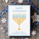 Lycklig Hanukkah Cute Anpassade Menorah Julkort<br><div class="desc">Cute anpassningsbar Hanukkah-kort för en judisk familj eller en Chanukah party med synagog. Anpassa med ditt eget efternamn eller din gruppinformation i blått under söt blå menorah.</div>