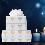 Lycklig Hanukkah Cute Anpassade Menorah Presentpapper<br><div class="desc">Cute anpassningsbar Lycklig Hanukkah som är papper för en judisk familj som har en Chanukah party med synagog. Anpassa med ditt efternamn eller med din gruppinformation i blått under söt blue och guld menorah.</div>