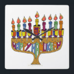 Lycklig Hanukkah Dreidels Menorah Fyrkantig Klocka<br><div class="desc">Du visar Lee Hiller Design Collection. Apparatur,  gåvor och samlarföremål Lee Hiller Fotography eller Digital Art Collection. Du kan visa hennes naturfotografi på http://HikeOurPlanet.com/ och följa hennes blogg i Hett Vår nationalpark.</div>