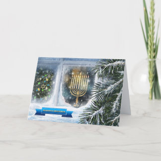 Lycklig Hanukkah. Fönsterscen i snö med Menorah Helgkort