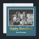 Lycklig Hanukkah i Teal Blue och Faux Guld Photo Julkort<br><div class="desc">Säg Lycklig Hanukkah med det här enkla fotokortet i faux guld och mörk teal blue. Du kan ändra bakgrunden till färg genom att klicka på anpassningsknappen.</div>